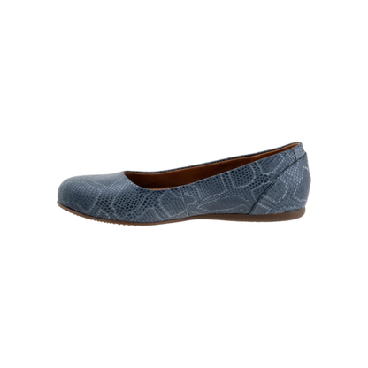 Softwalk Women's Sonoma Ballet Flat - Smoke Snake