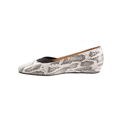 SoftWalk Women's Viana Women's Square-Toe Ballet Flat