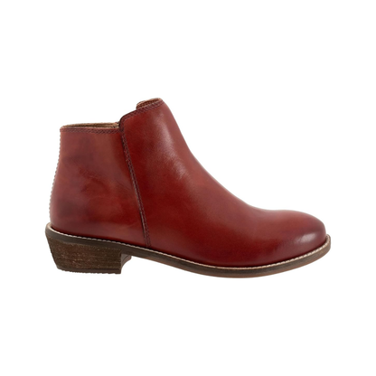 SoftWalk Rocklin 2.0 Women's Leather Ankle Boots - Red