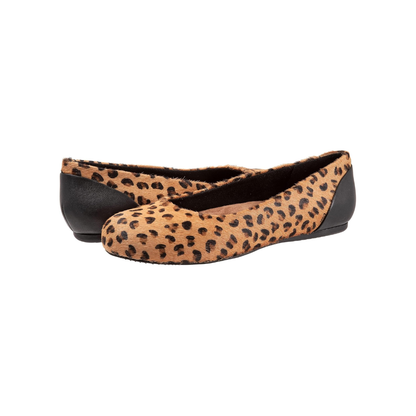 SoftWalk Women's Sonoma Leather Ballet Flat - Tan Cheetah