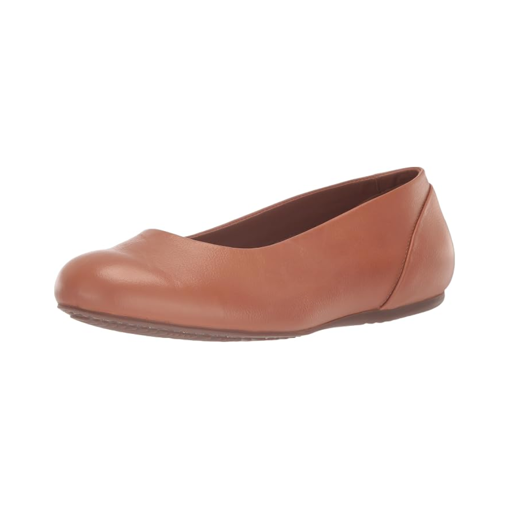 SoftWalk Women's Sonoma Leather Ballet Flat - Blush