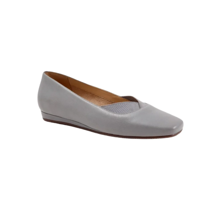 SoftWalk Women’s Viana Flat Square-Toe Leather Shoes Misty Blue